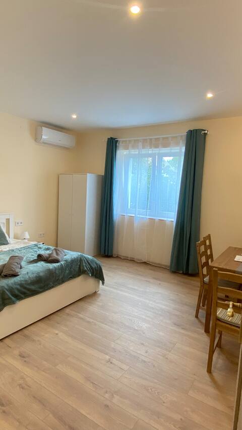 Night & Flight Airport Apartman