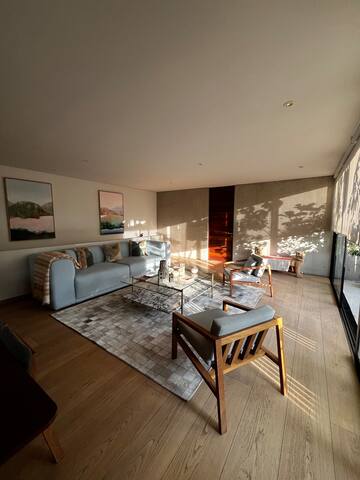 Luxury 3 Floor Penthouse in Roma gallery image 2