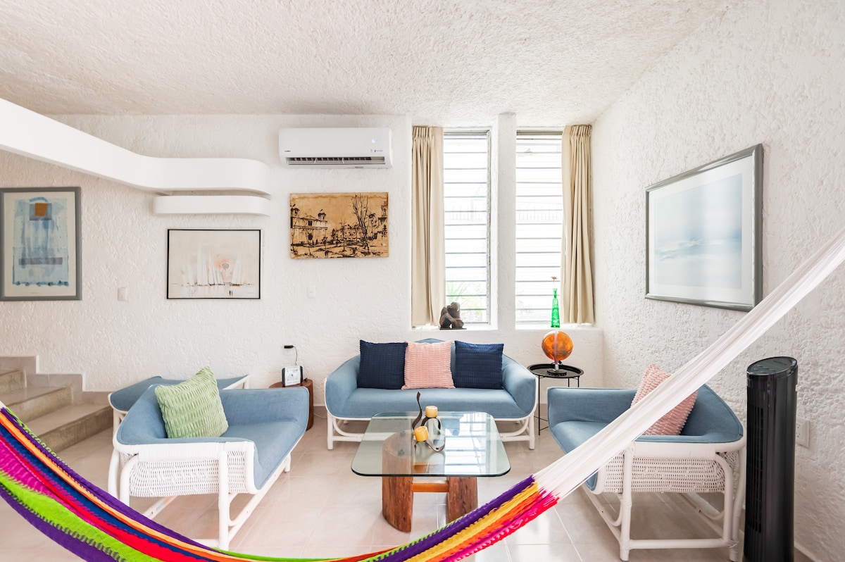 Top Airbnb: Cozy historic house - 10 min to best beaches en Supermanzana 4