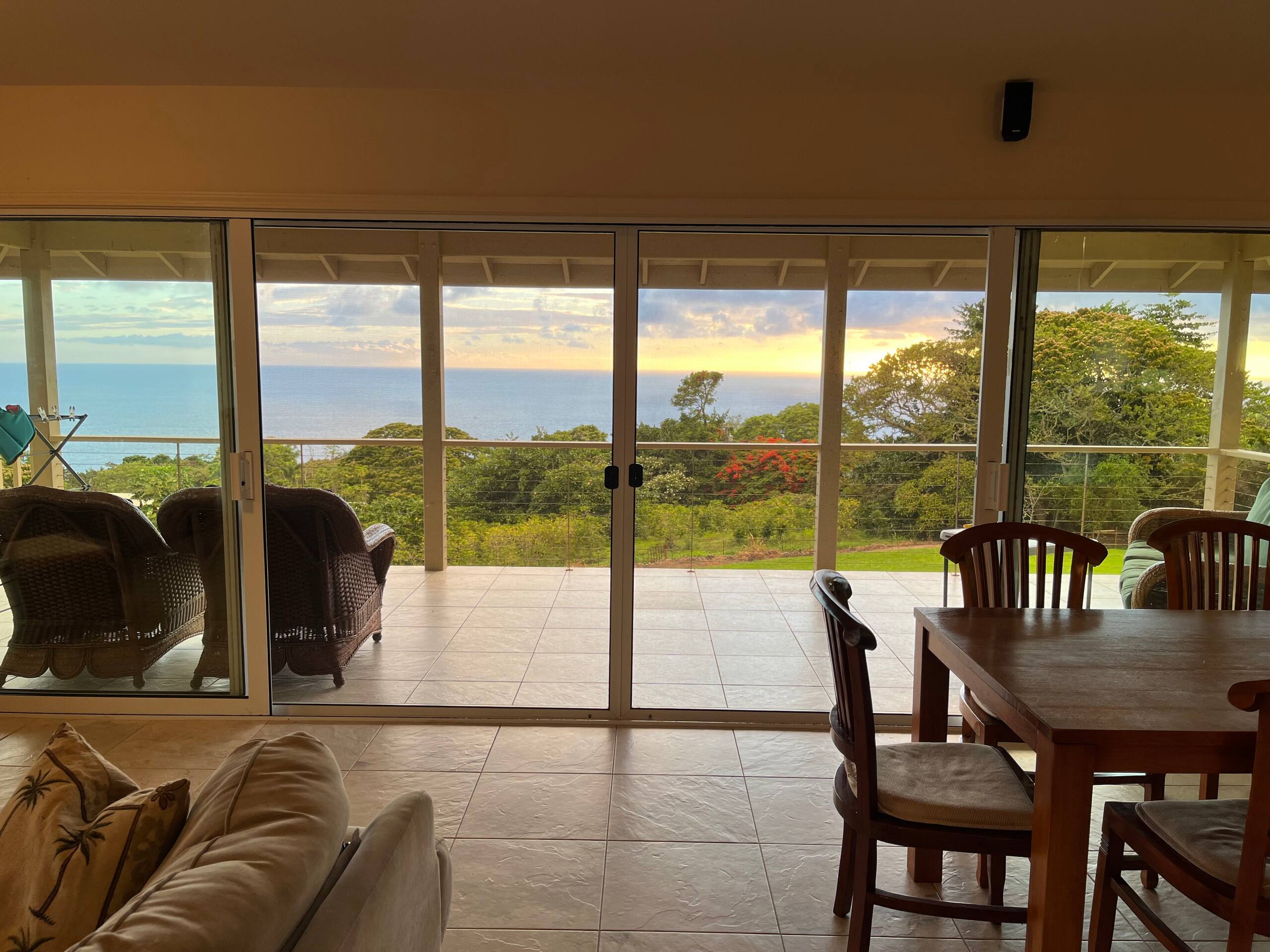Home in Kailua-Kona · ★4.96 · 3 bedrooms · 3 beds · 2 baths - Image 7