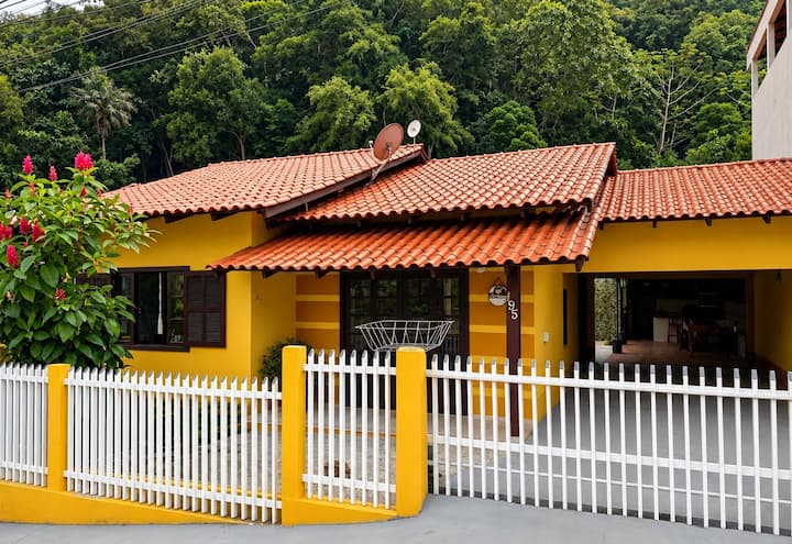 Spacious house with barbecue grill