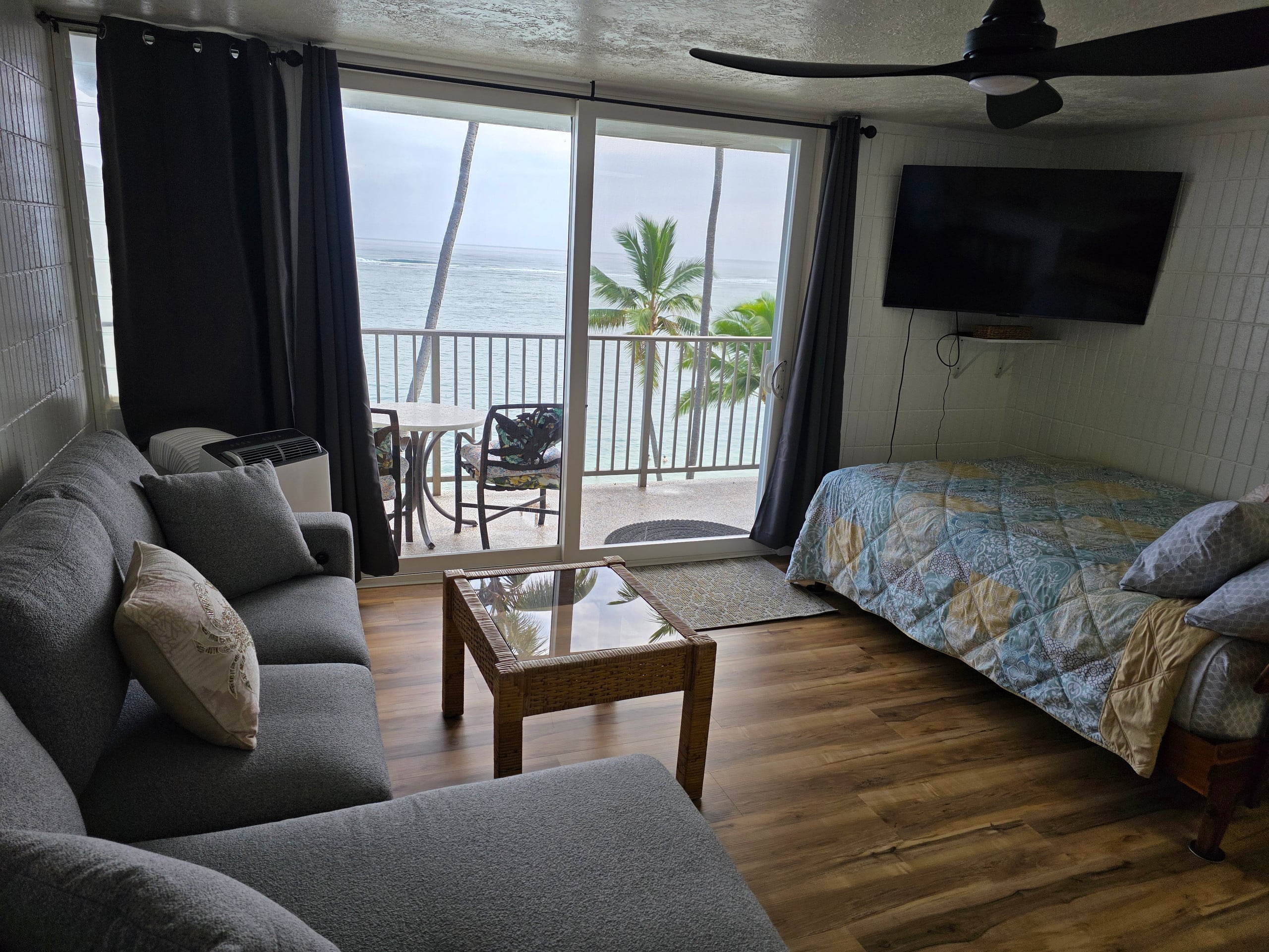 Condo in Hauula · ★4.87 · 1 bedroom · 2 beds · 1 private bath - Image 2