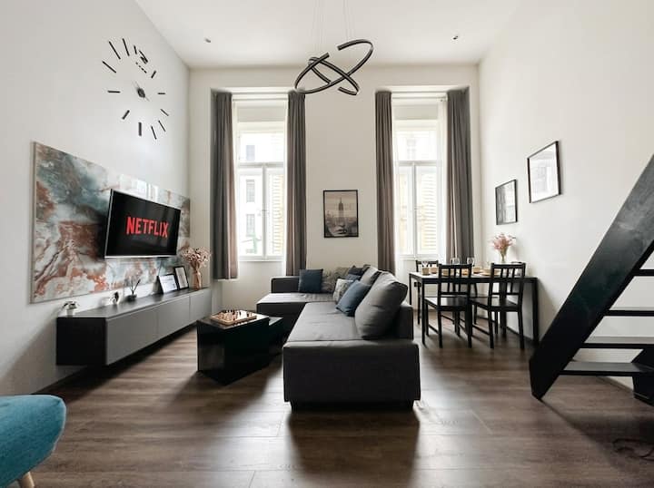 Cozy Loft  5min Wenceslas & Old Town - Praga