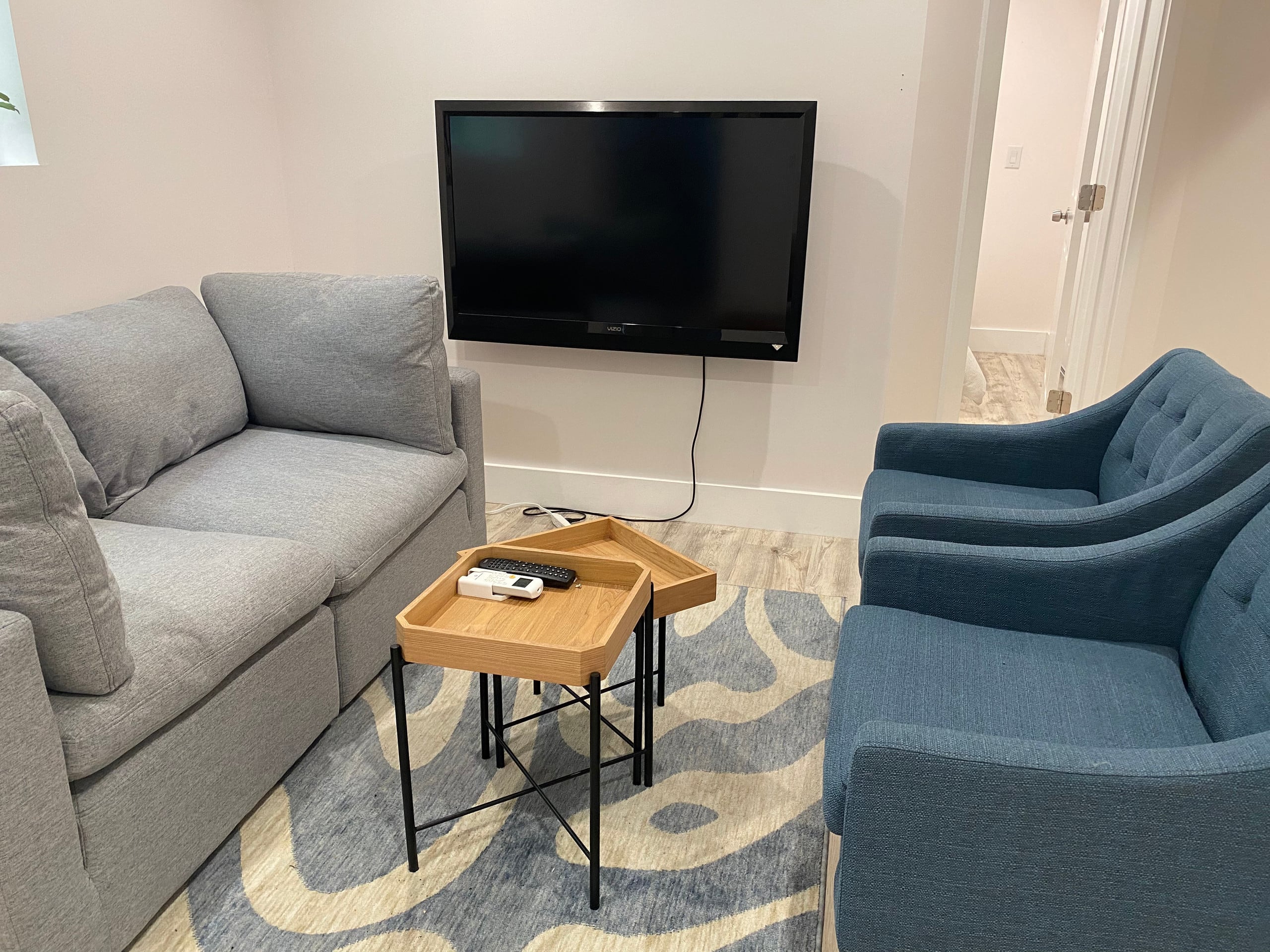 Condo in San Francisco · ★4.92 · 3 bedrooms · 3 beds · 1 bath - Image 2
