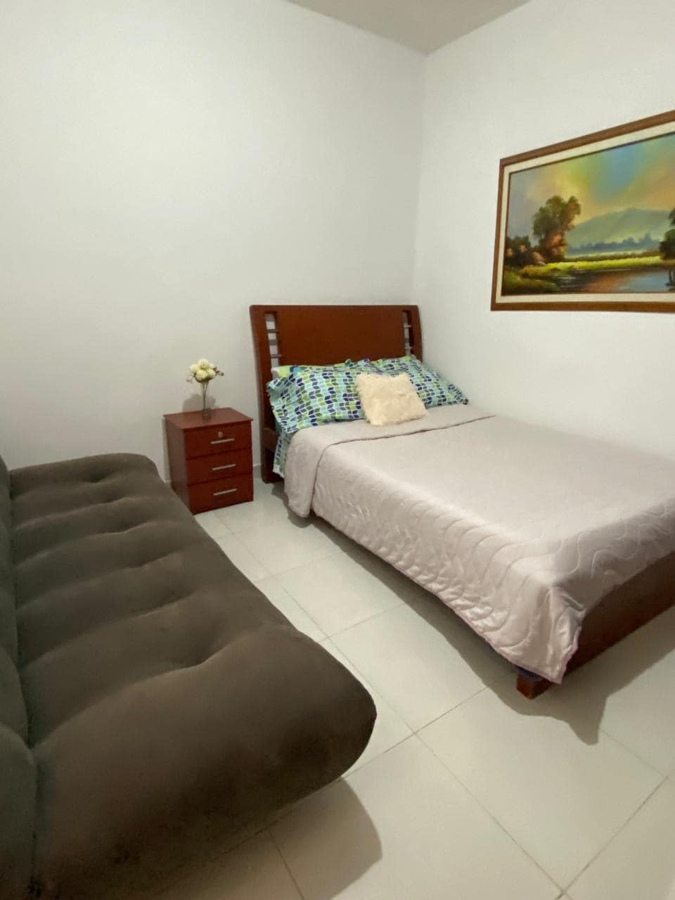 غرفة النوم 2