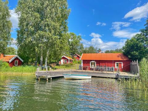 Idyllic farm with lake property