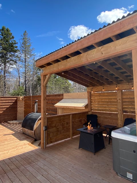 Supreme Glamping-Pine dome