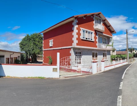 "La Casa Roja" in the Rías Baixas