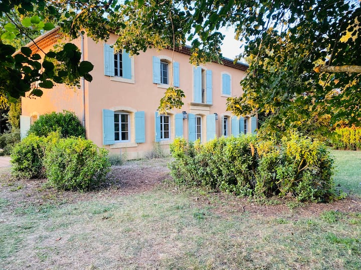 Bastide Provençale Avec Piscine - Pertuis