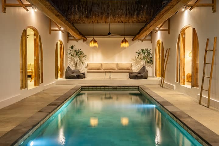 Tropical 3br Villa W/ Private Pool - Jimbaran