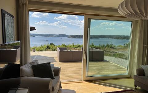 Sea dream with dock & guest house