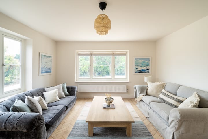New Stylish Coastal Home - West Wittering