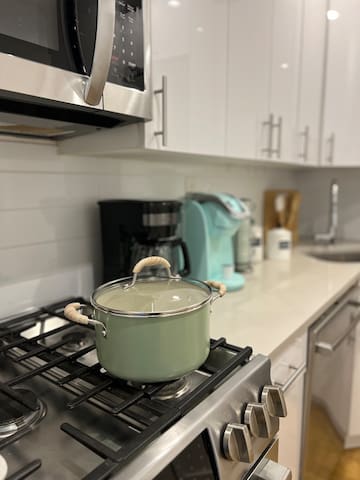 Grand Central Apartment New building elevator gallery image 4