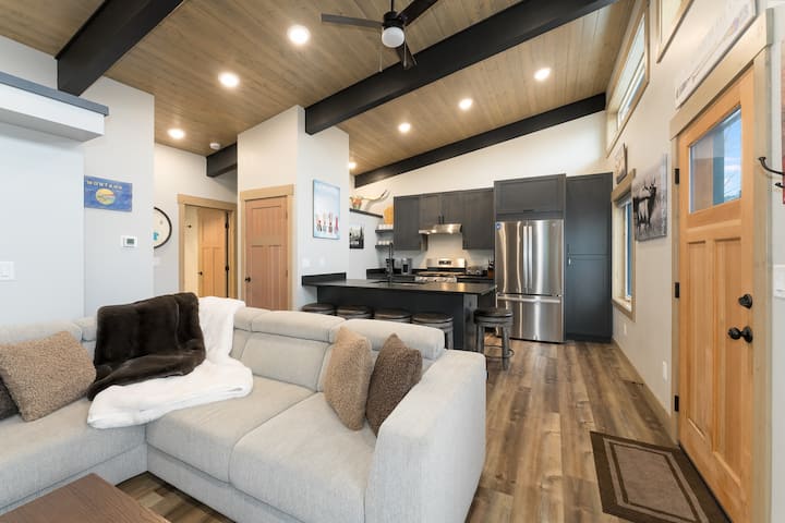 Stryker Cabin H By Golf Course W/ Golden Tee! - Whitefish, MT