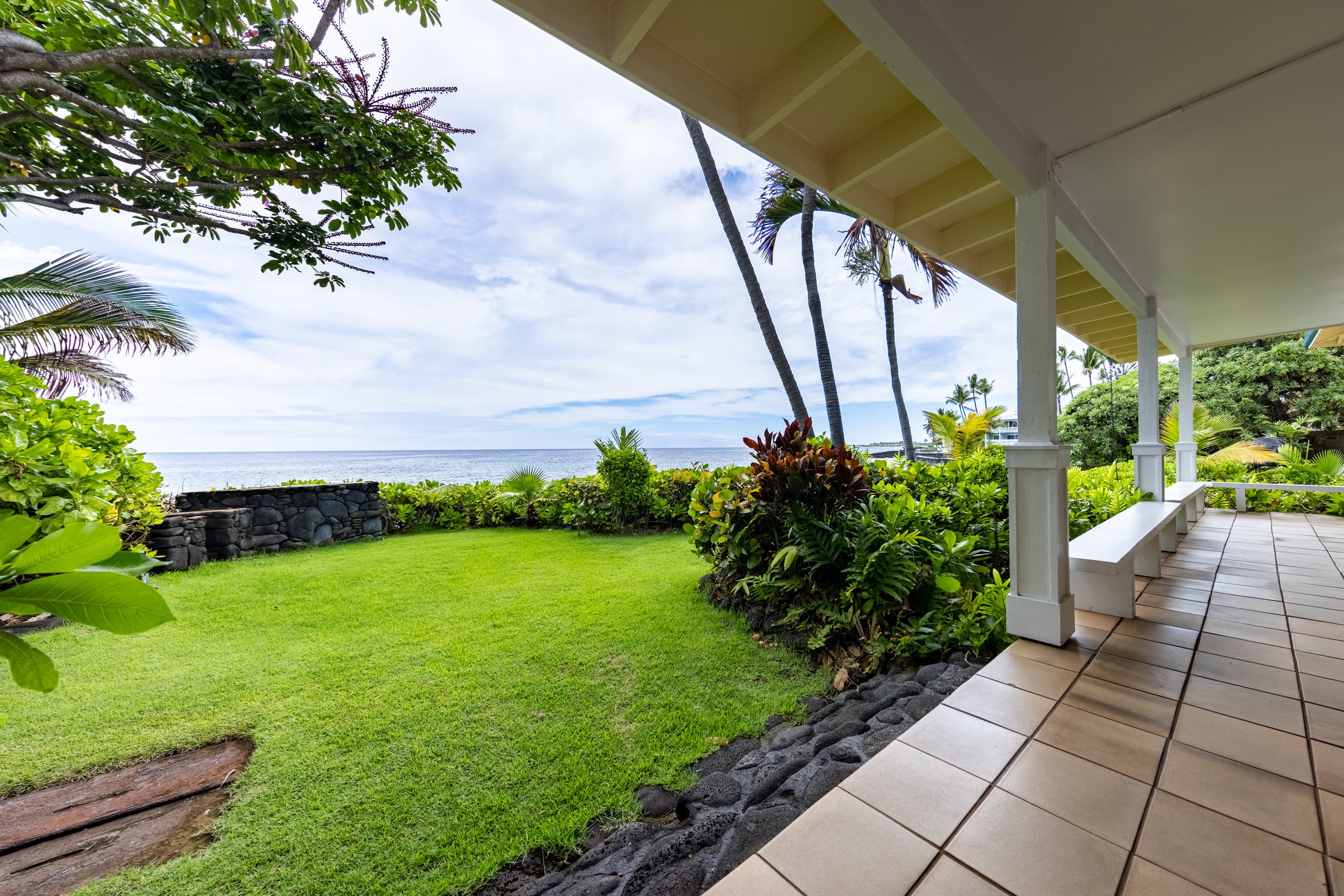 Home in Kailua-Kona · ★4.97 · 4 bedrooms · 5 beds · 3 baths - Image 36