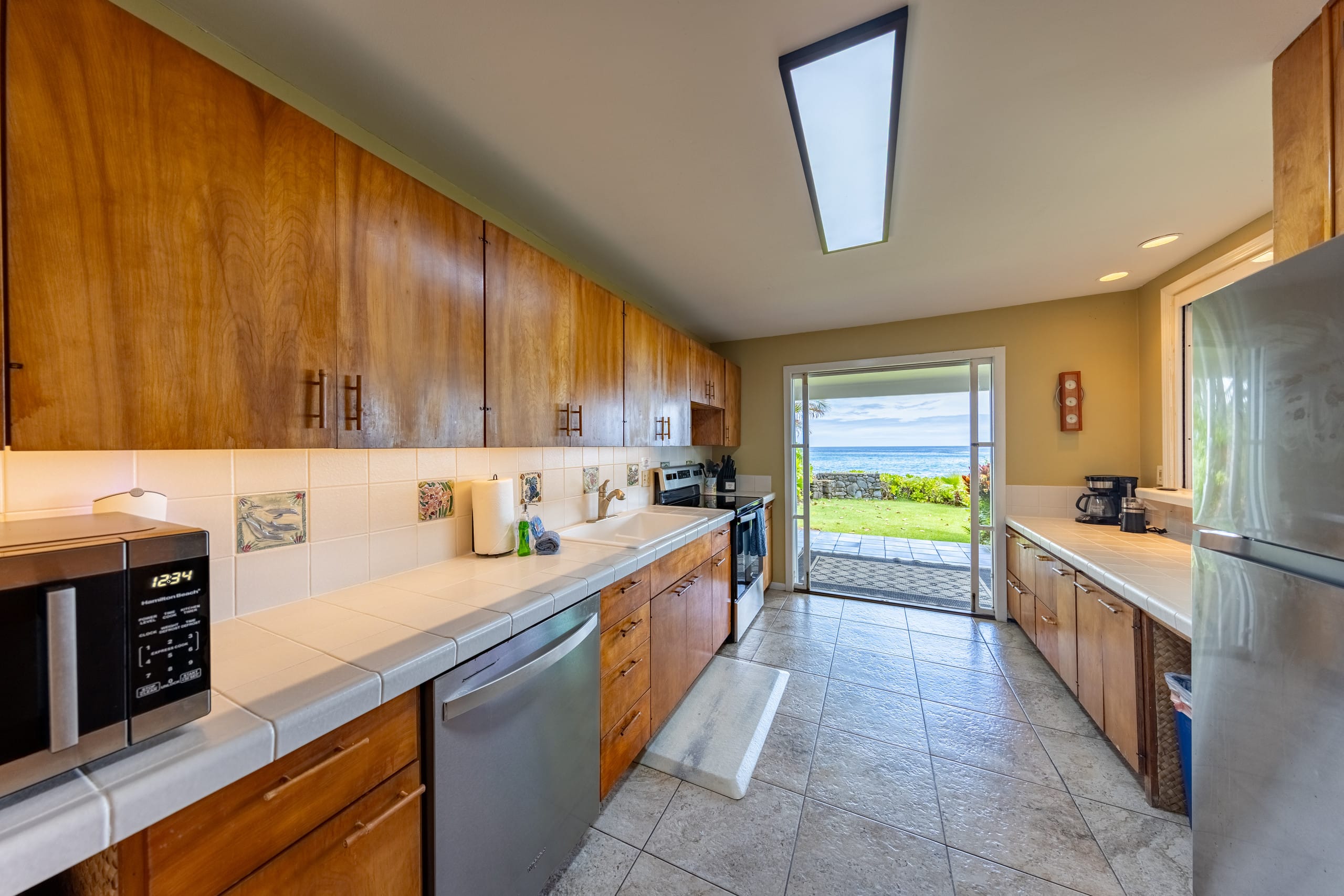 Home in Kailua-Kona · ★4.97 · 4 bedrooms · 5 beds · 3 baths - Image 6