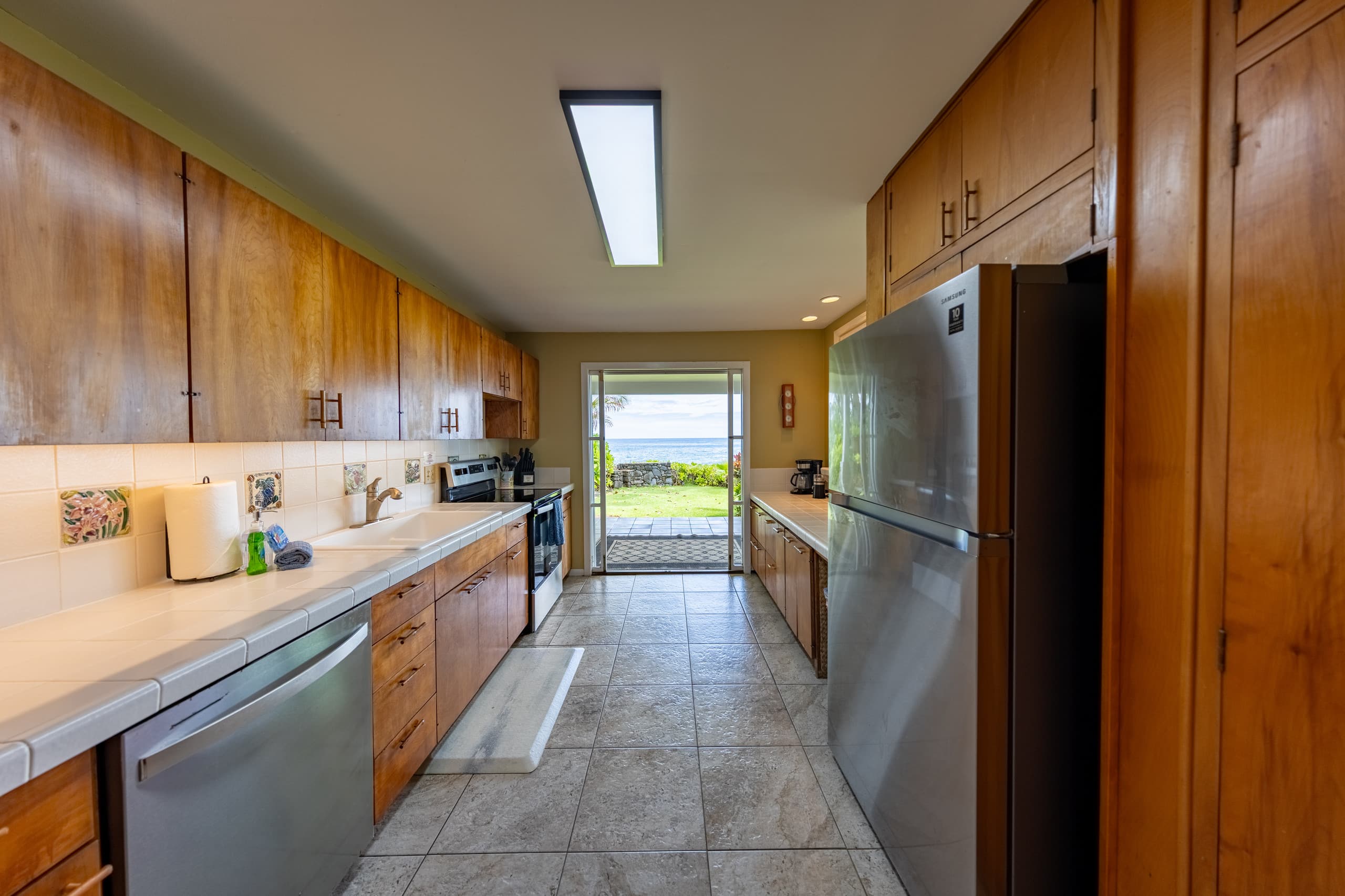 Home in Kailua-Kona · ★4.97 · 4 bedrooms · 5 beds · 3 baths - Image 9