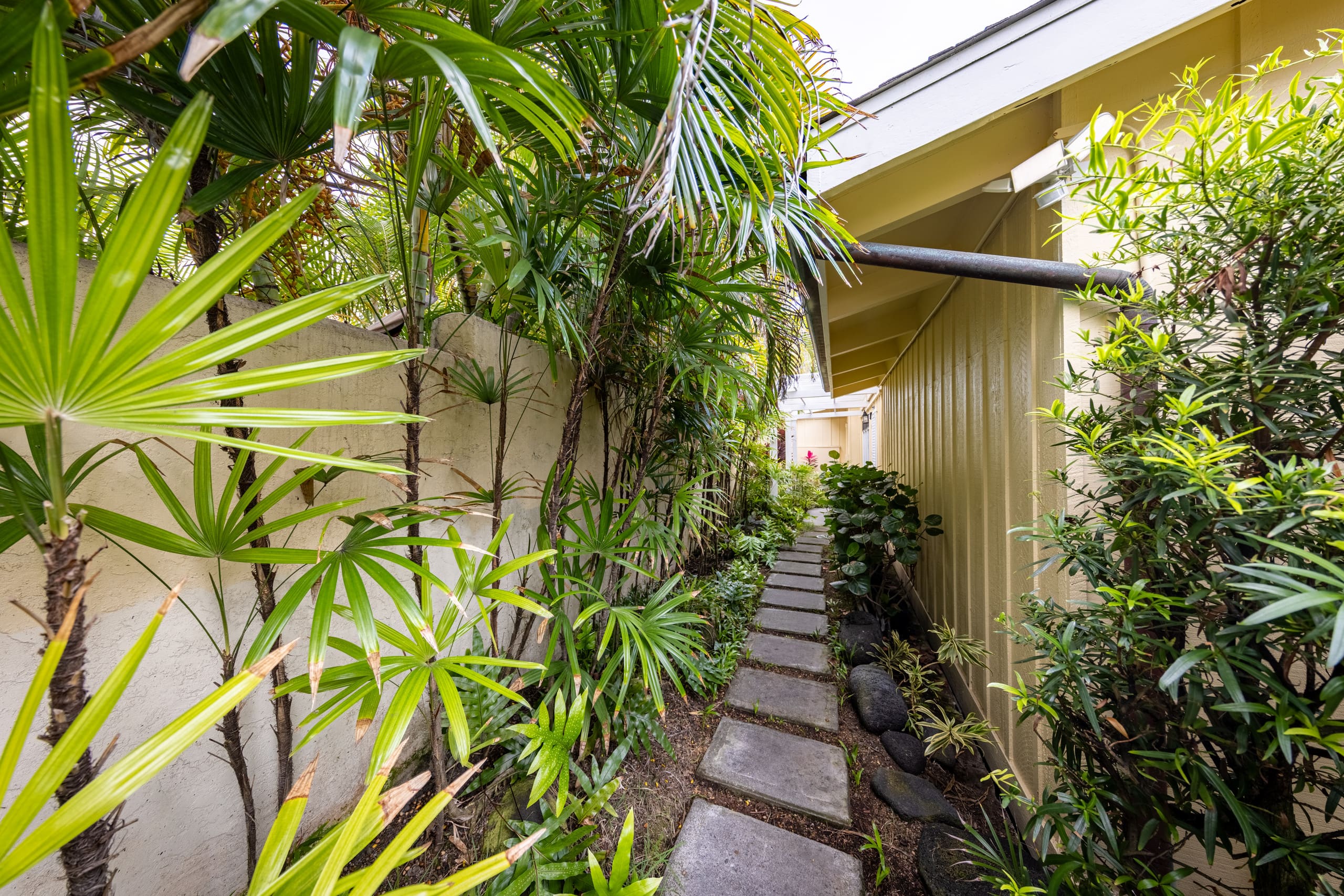 Home in Kailua-Kona · ★4.97 · 4 bedrooms · 5 beds · 3 baths - Image 62