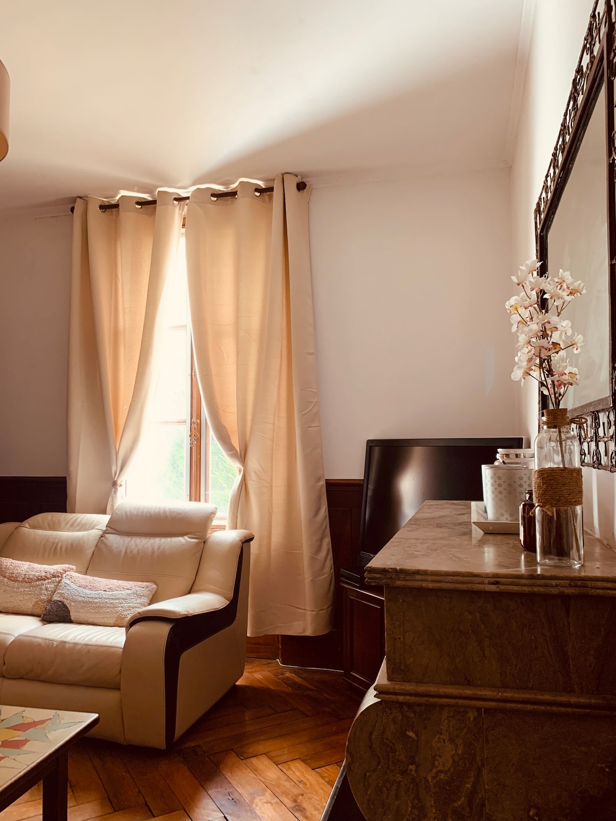 Annonce Airbnb populaire: Country House à Eure Et Loir