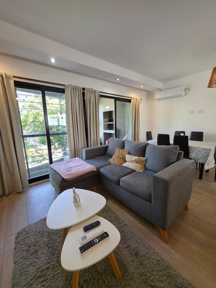 Two-room apartment in Victoria