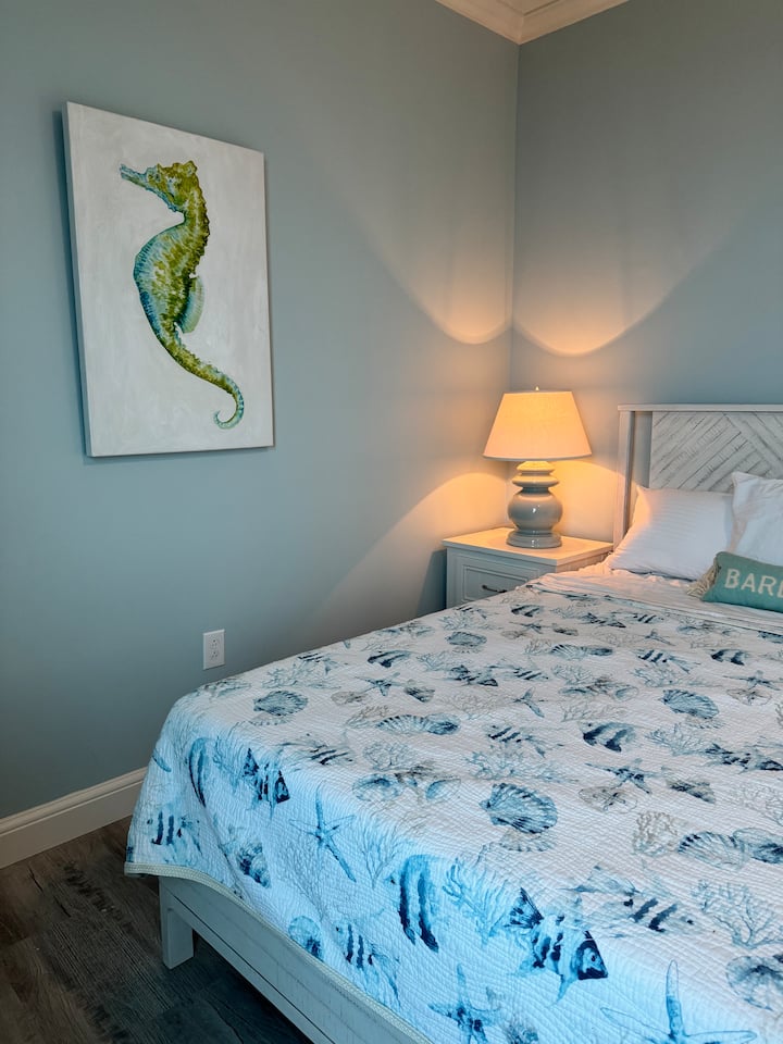 เตียงขนาดคิงไซส์พร้อมวิวที่ยอดเยี่ยม!