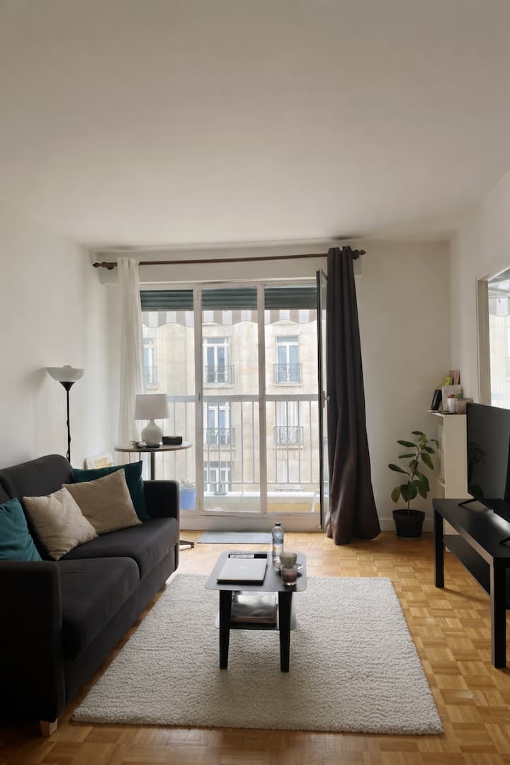 Superbe Appartement Cosy Avec Balcon - Parijs