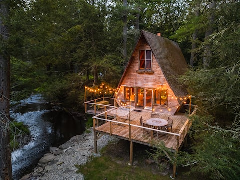 Enchanting River A-Frame|Fire Pit| Magical Forest