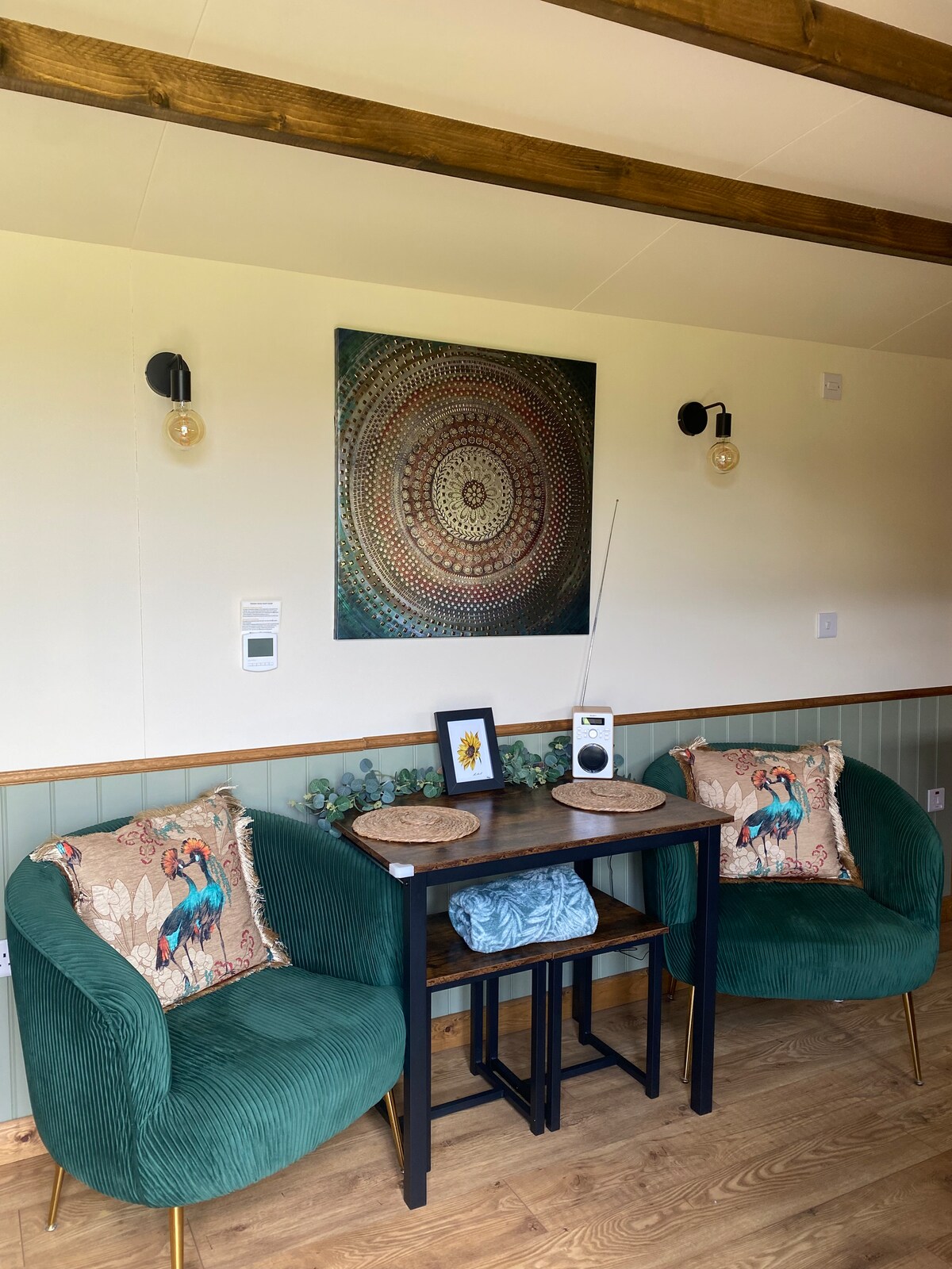 Top performing Airbnb: Couples retreat•village pub 5 min walk•parking in East Suffolk