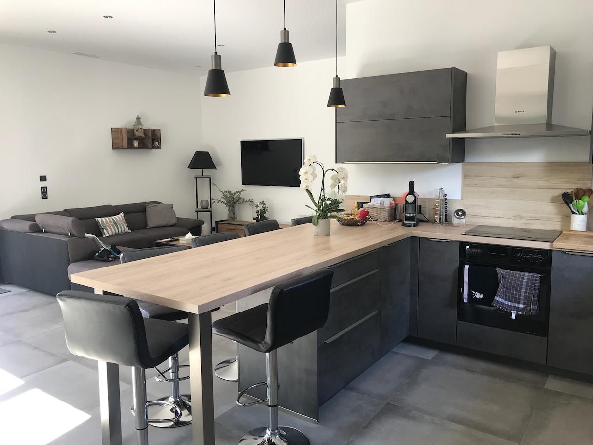 Top Airbnb: Townhouse 5 minutes from Lake St. Cassien in Montauroux