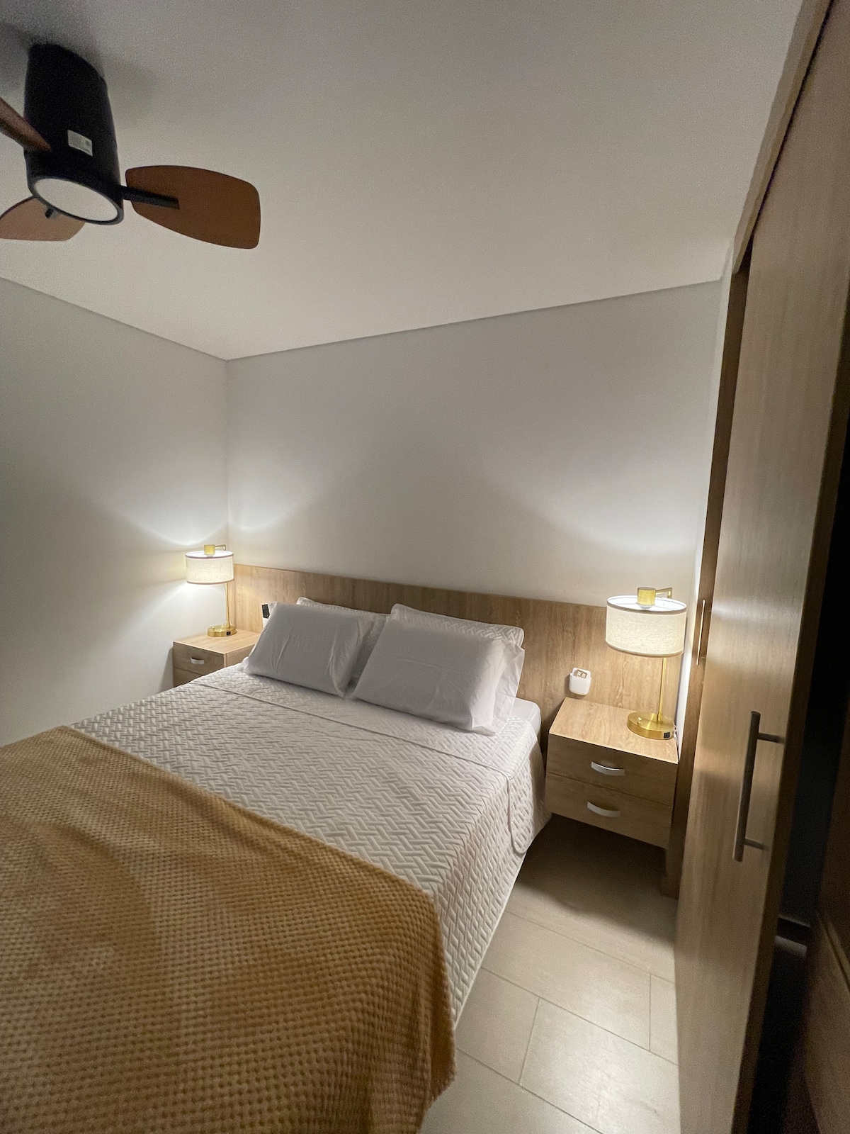 غرفة النوم 2