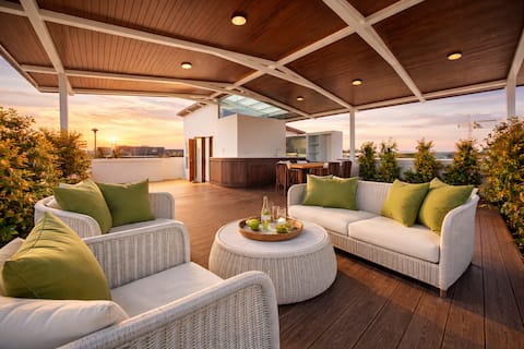 Royal Marina Penthouse 360° View