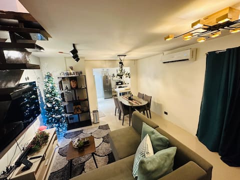 Fully Air conditioned Townhouse in Naga City