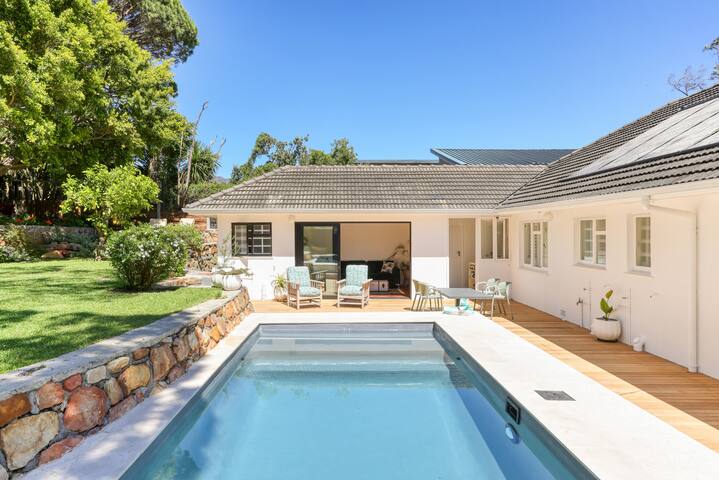 Gorgeous family home in CampsBay
