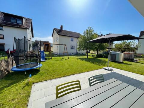 House with garden - 50 m from the lake