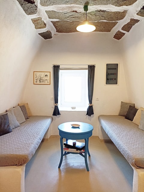 Popular Airbnb listing: "Aloni," a traditional residence in Kea (Tzia) in Δήμος Κέας