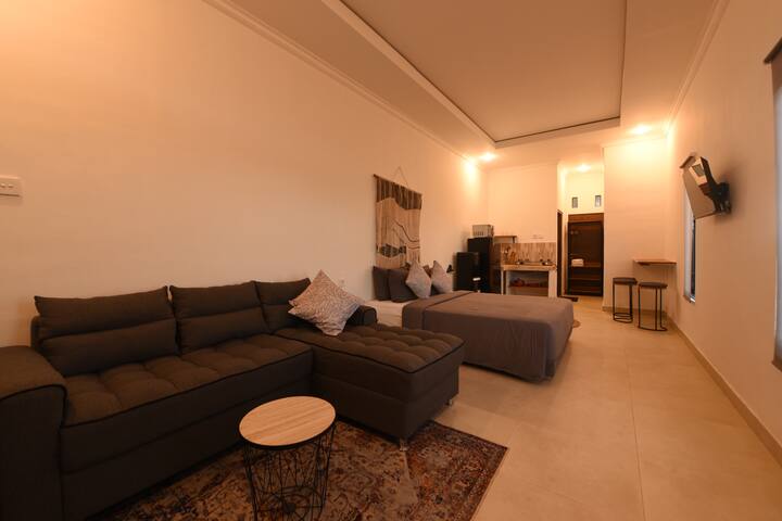 Stayatnavee managed Airbnb listing 2