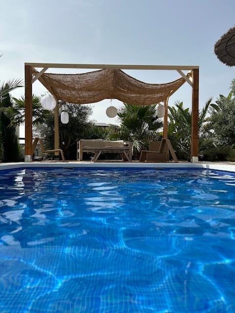 Complete privacy in this beautiful cozy house