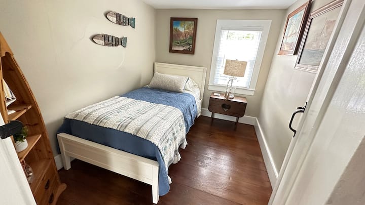 საძინებელი 4