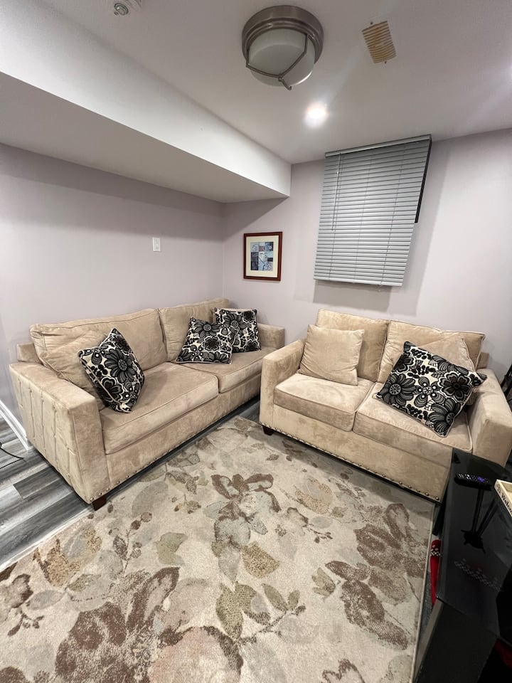 2 Bedroom Cozy New Basement
Apartment - Milton