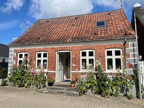 Romantic townhouse
