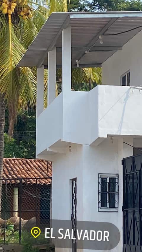 Casa blanca, Suchitoto!
Entire beautiful home!