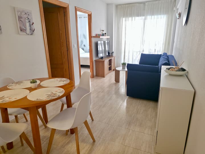 Comfortable Apartment With 2 Bedrooms And Pool - Torrevieja