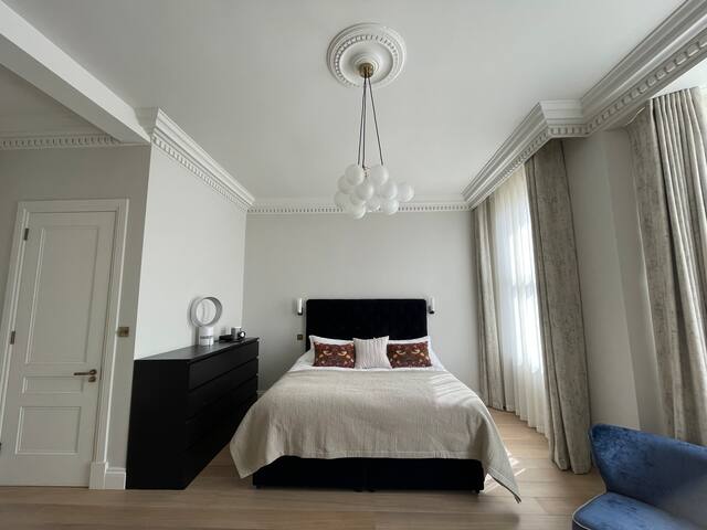 The Luxury London Town House gallery image 5