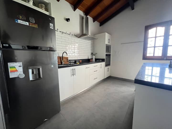 Tiny Home For 2 With Parking In A Gated Community - Limpio