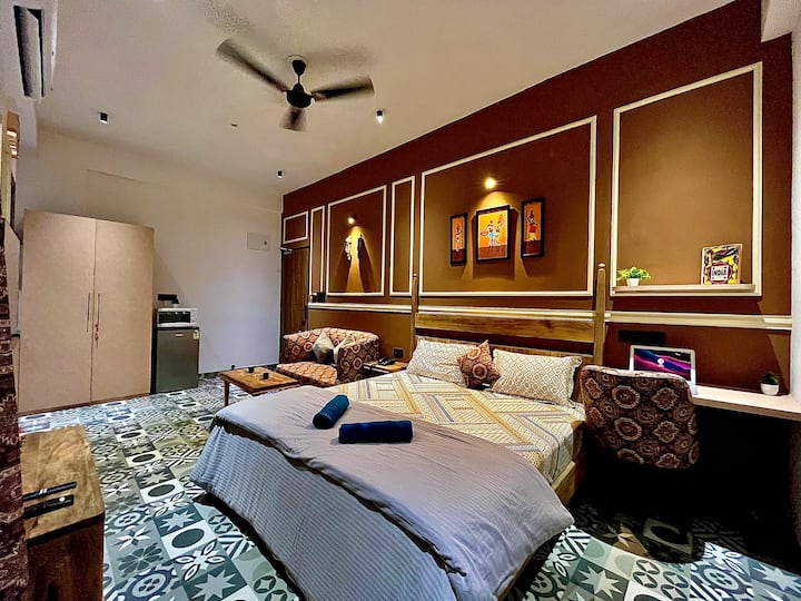 Retro By Ven A Casa | Poolgamesgymbreakfast - Jaipur