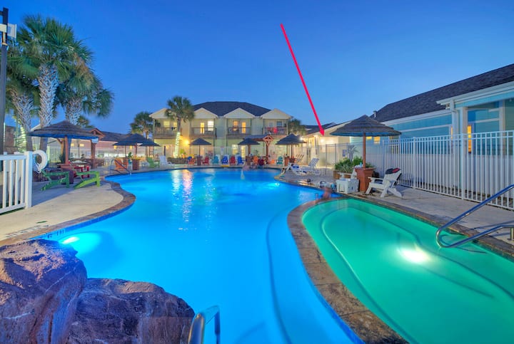 Shared Pool & Playground | Modern | Pirate's Lair - Port Aransas, TX