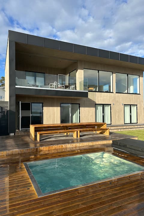 West Coast Summer House
