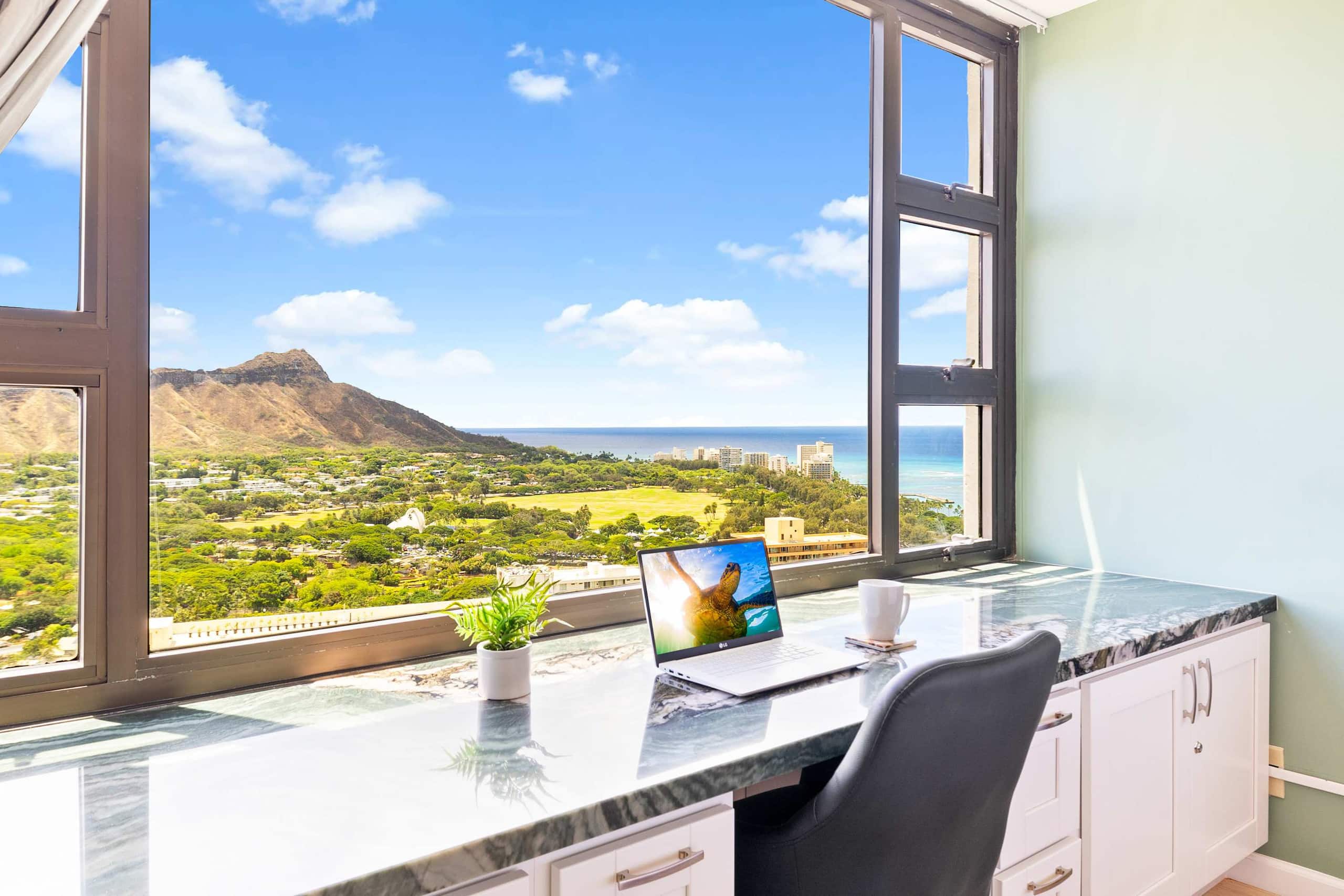 Condo in Honolulu · ★4.88 · 1 bedroom · 2 beds · 1 private bath - Image 34