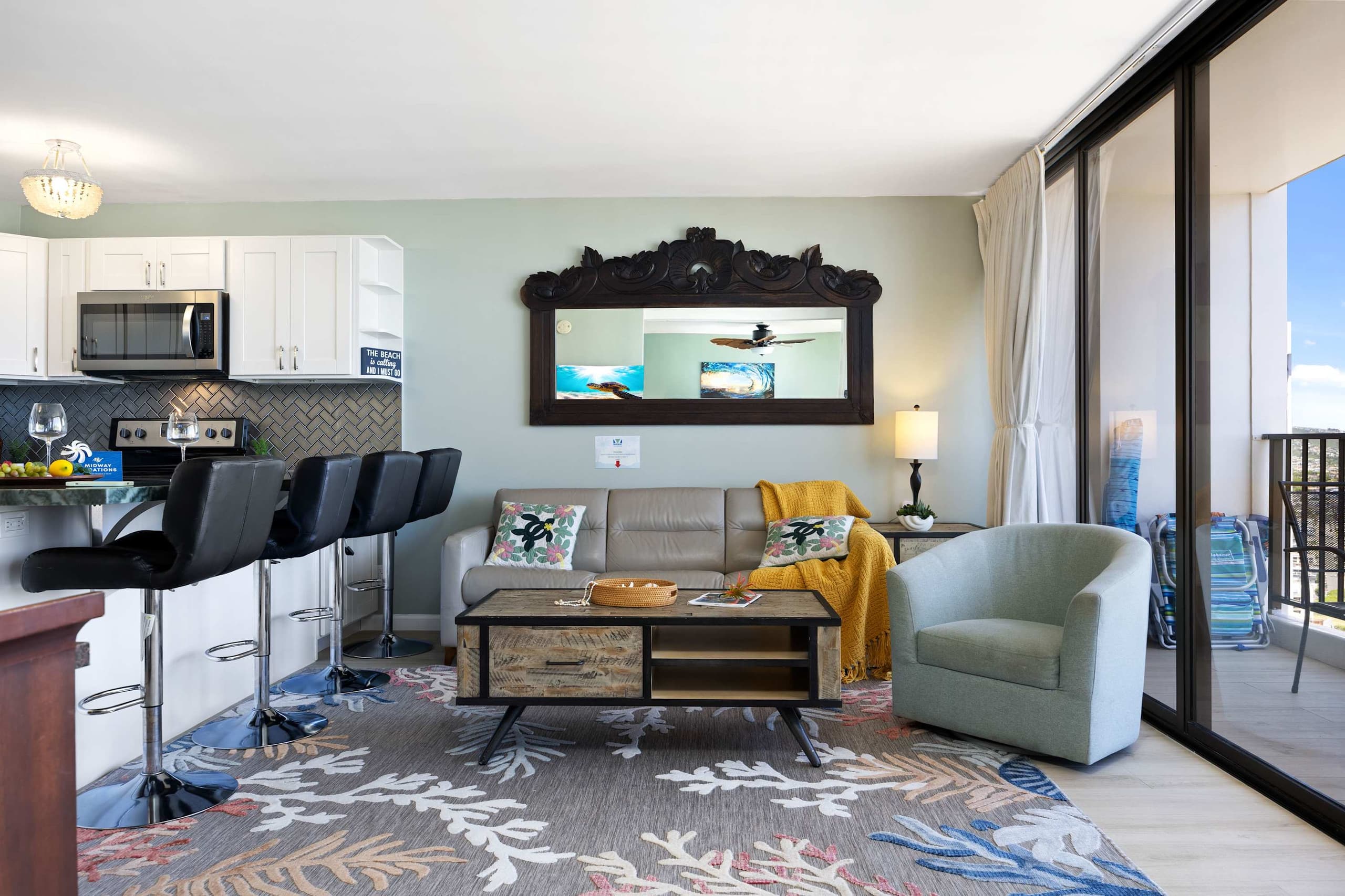 Condo in Honolulu · ★4.88 · 1 bedroom · 2 beds · 1 private bath - Image 11