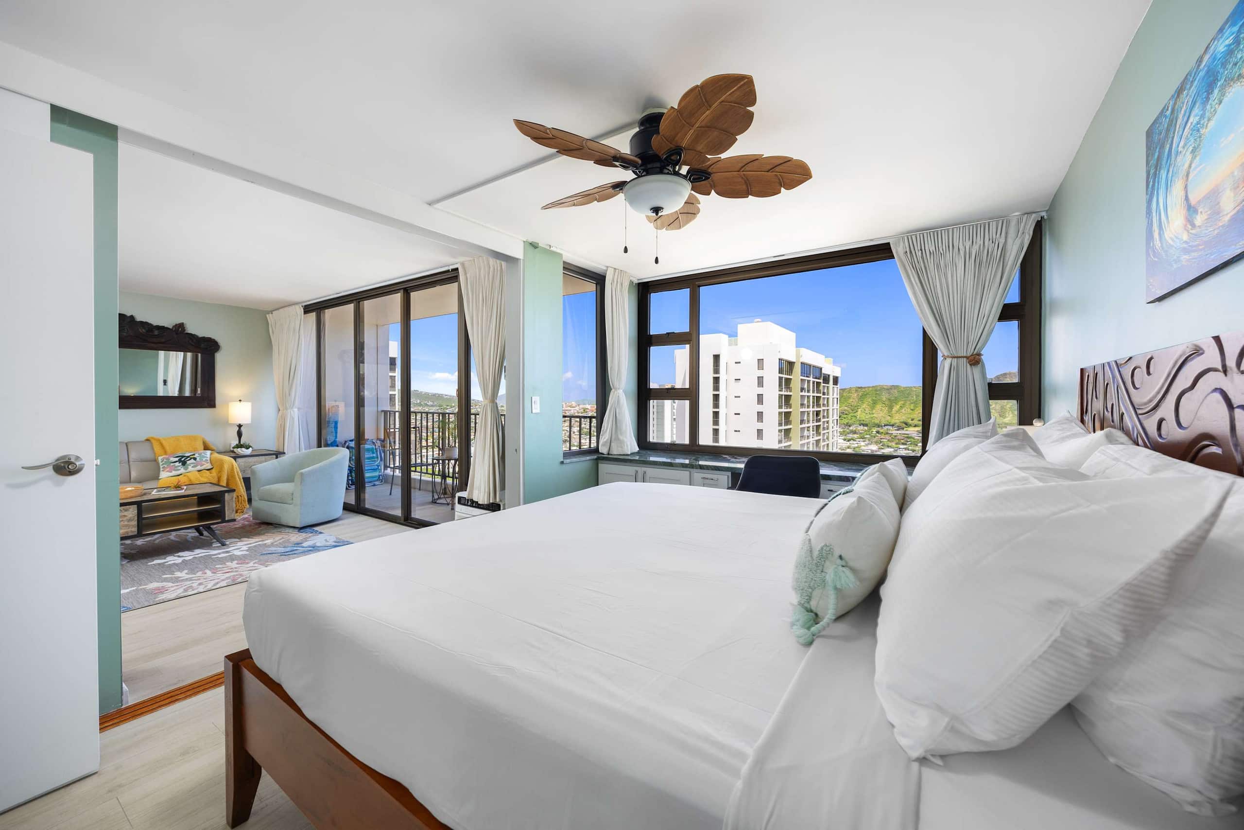 Condo in Honolulu · ★4.88 · 1 bedroom · 2 beds · 1 private bath - Image 22